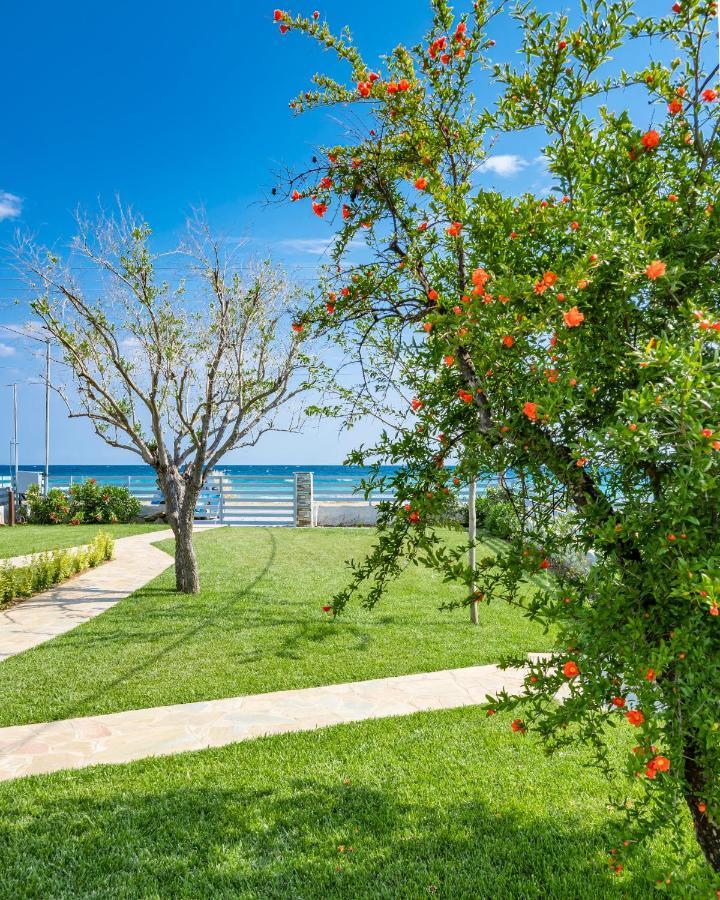 Azzurro Seafront Houses Nea Kallikrateia Εξωτερικό φωτογραφία